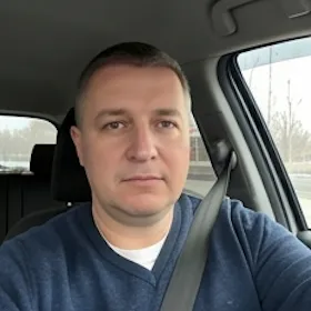 Олег Тихонов