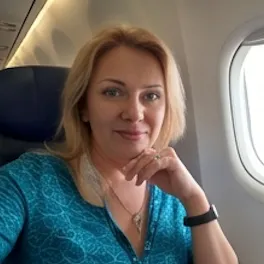 Елена Попова